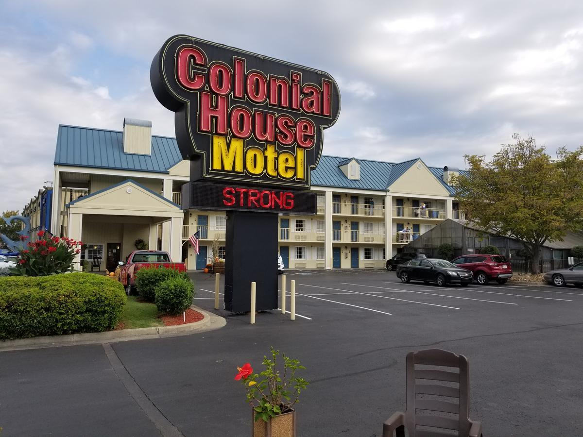 Colonial House Motel Pigeon Forge Exteriör bild
